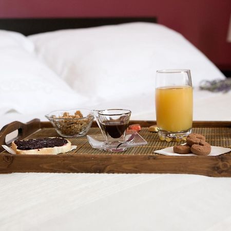 B&B Persi Nel Sud, 波扎洛 外观 照片