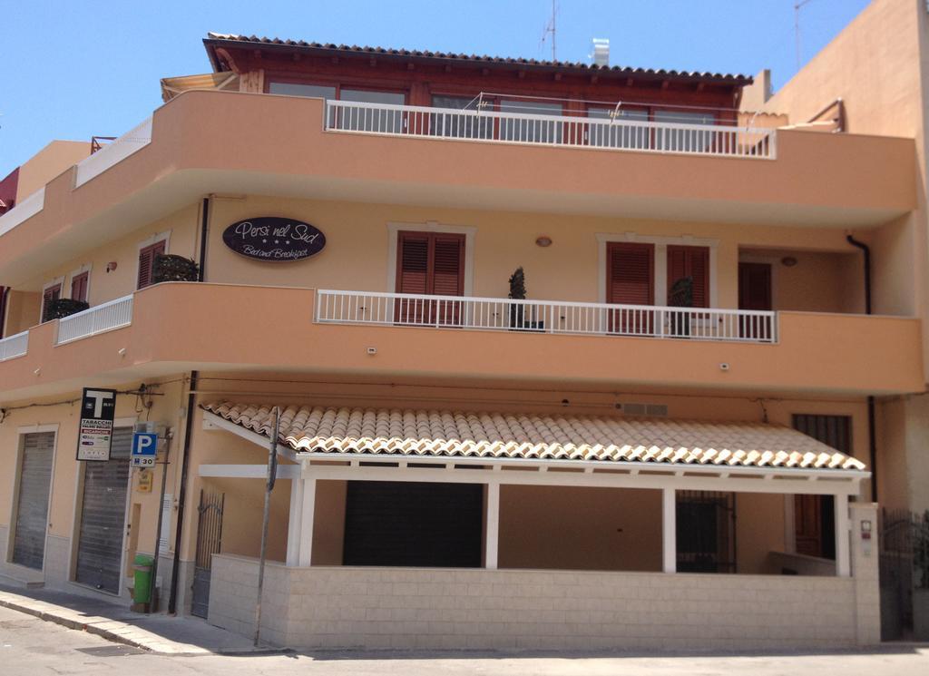 B&B Persi Nel Sud, 波扎洛 外观 照片