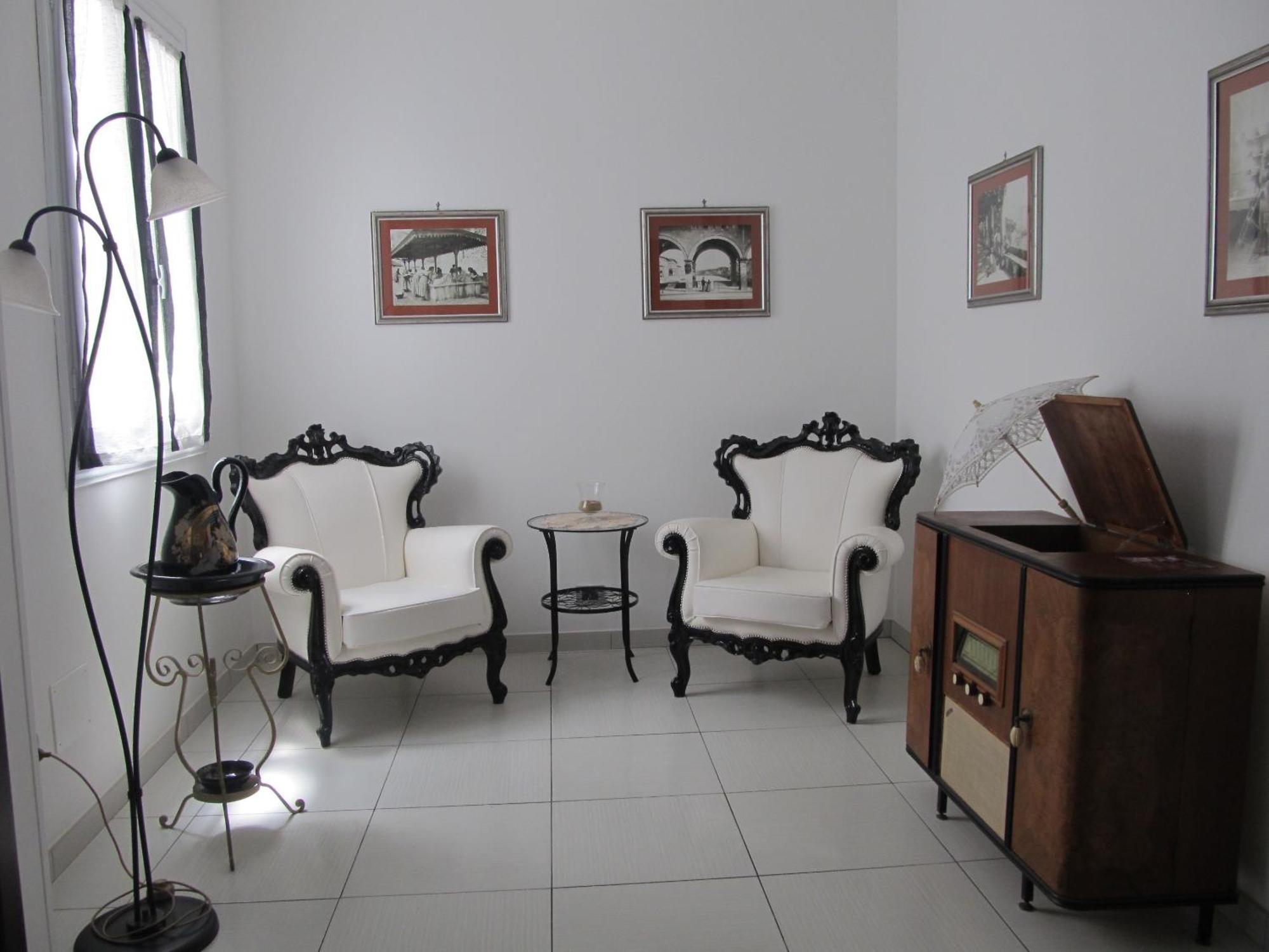 B&B Persi Nel Sud, 波扎洛 外观 照片